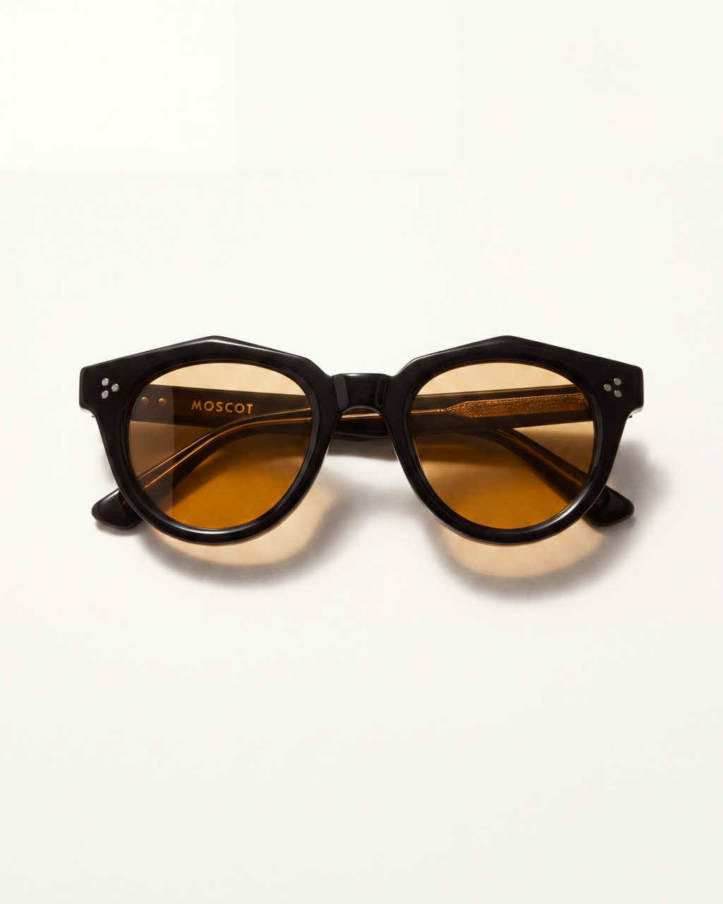 Oyster- Amber